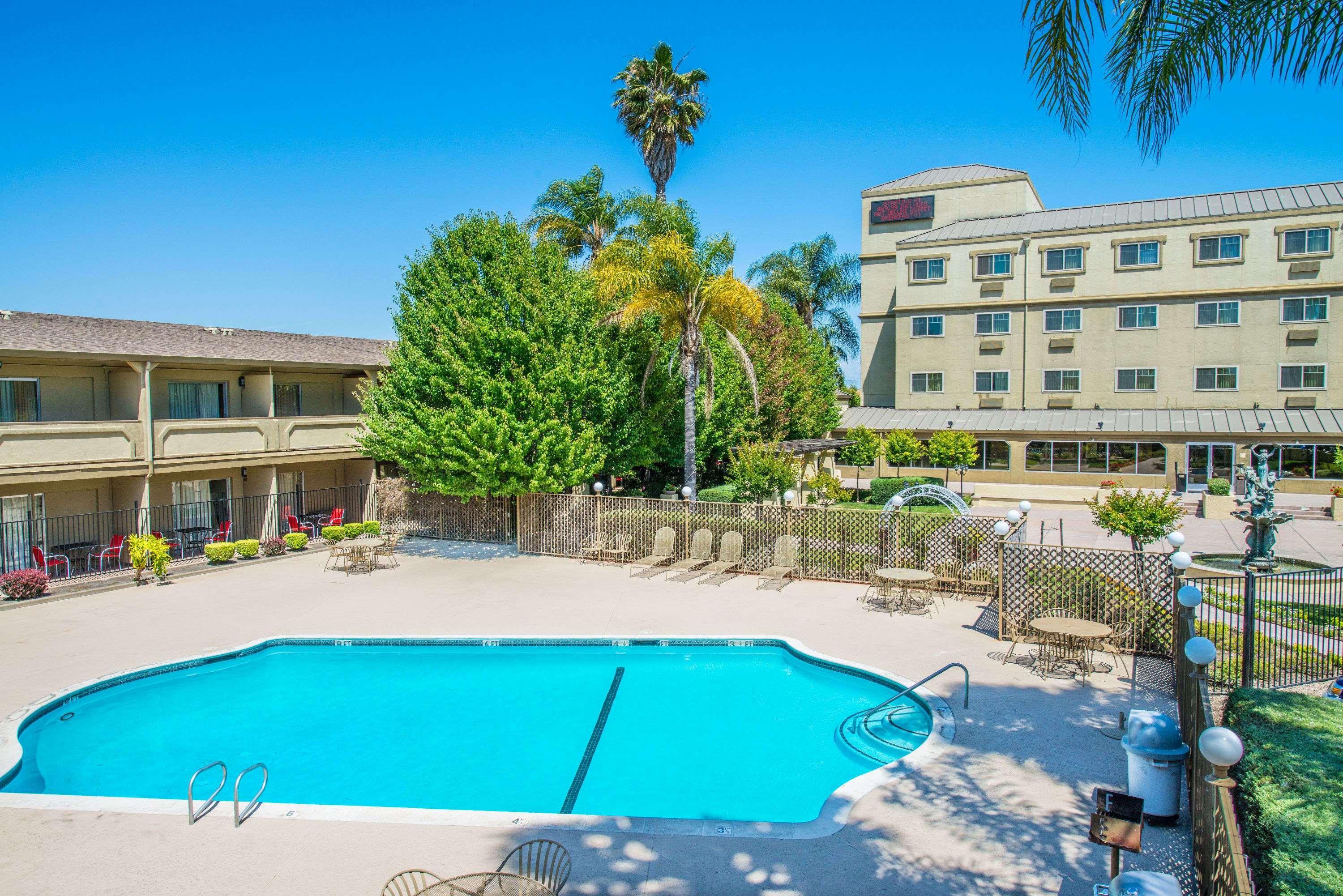 Radisson Hotel West Sacramento Dış mekan fotoğraf